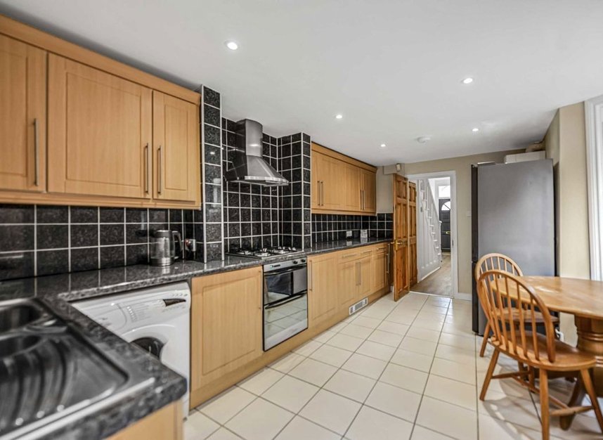 Properties let in Hollydale Road - SE15 2TG view4