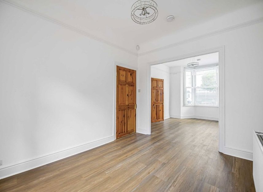 Properties let in Hollydale Road - SE15 2TG view5