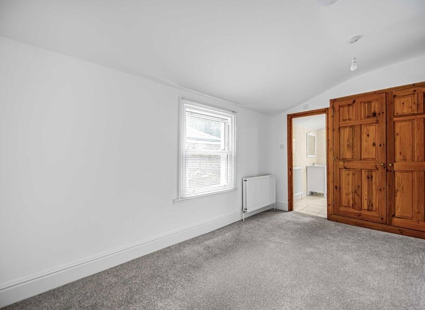 Properties let in Hollydale Road - SE15 2TG view10