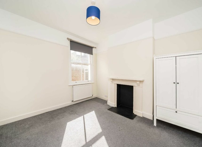 Properties let in Honeybrook Road - SW12 0DP view6