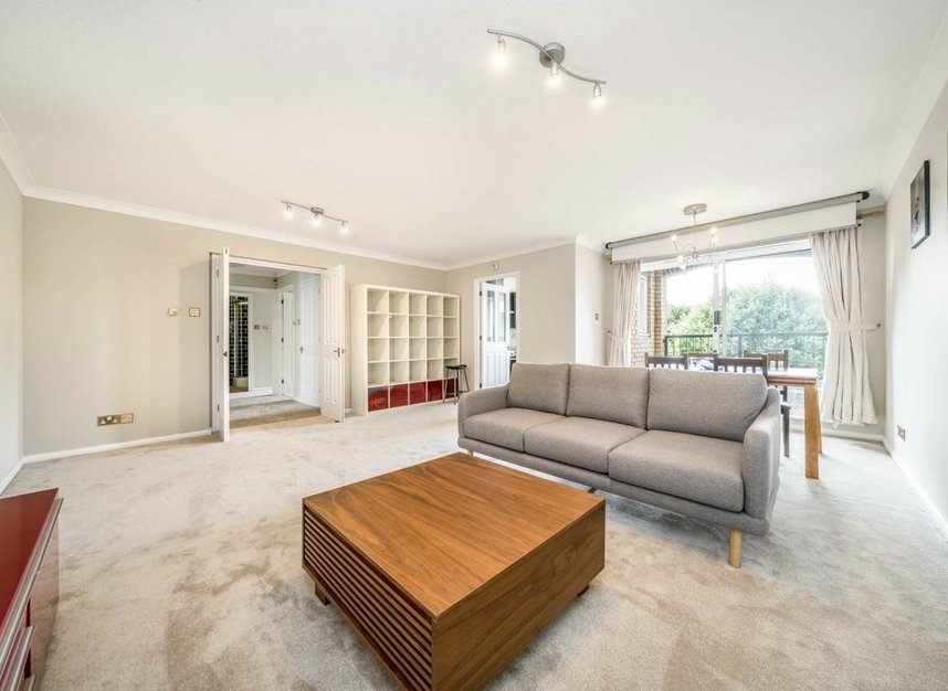 Properties let in Hooper Street - E1 8BU view2