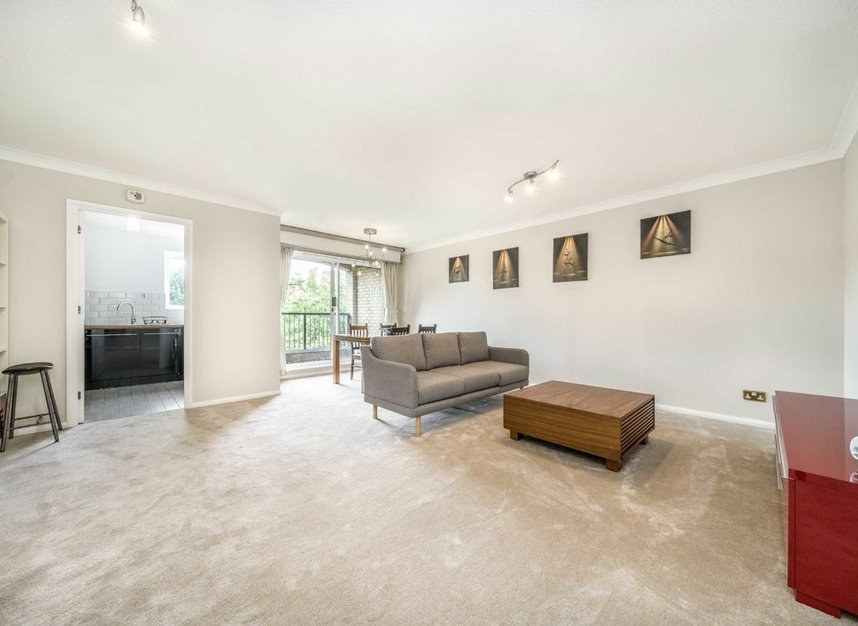 Properties let in Hooper Street - E1 8BU view1