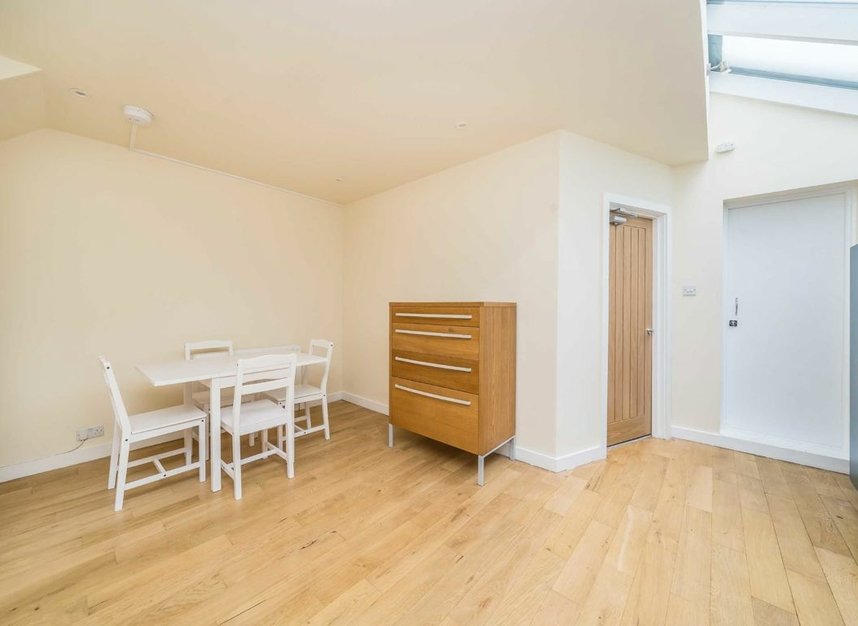 Properties let in Hubert Grove - SW9 9PD view5