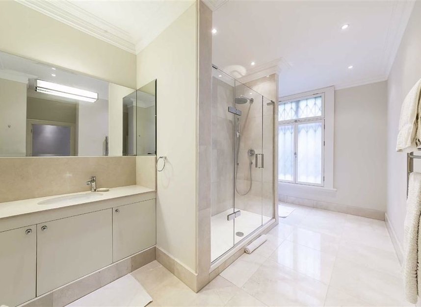 Properties let in Hyde Park Place - W2 2LH view6