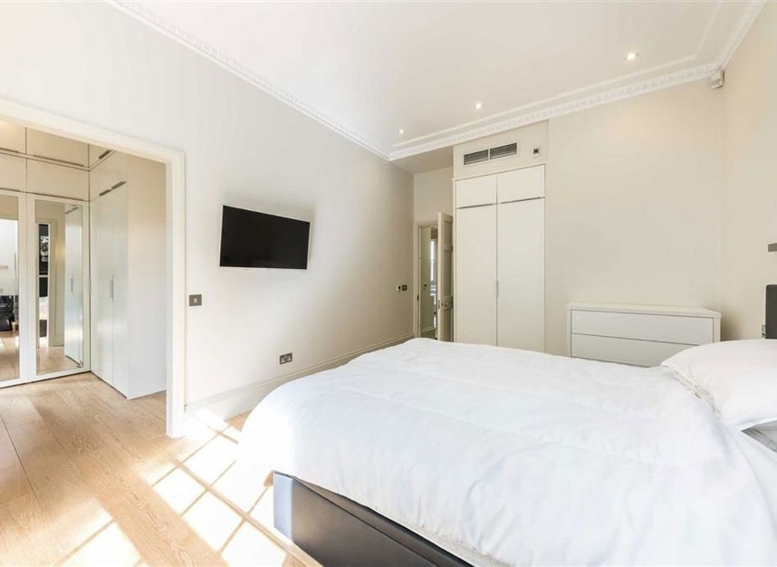 Properties to let in Hyde Park Square - W2 2JP view6