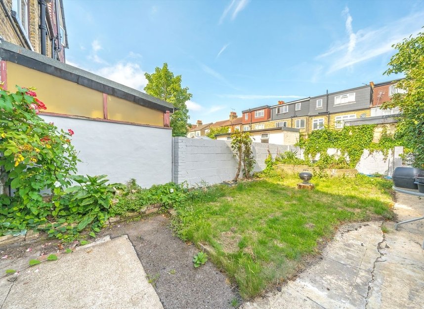 Properties let in Ipswich Road - SW17 9RH view4