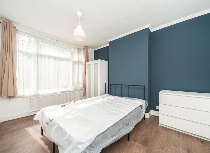 Properties let in Ipswich Road - SW17 9RH view6
