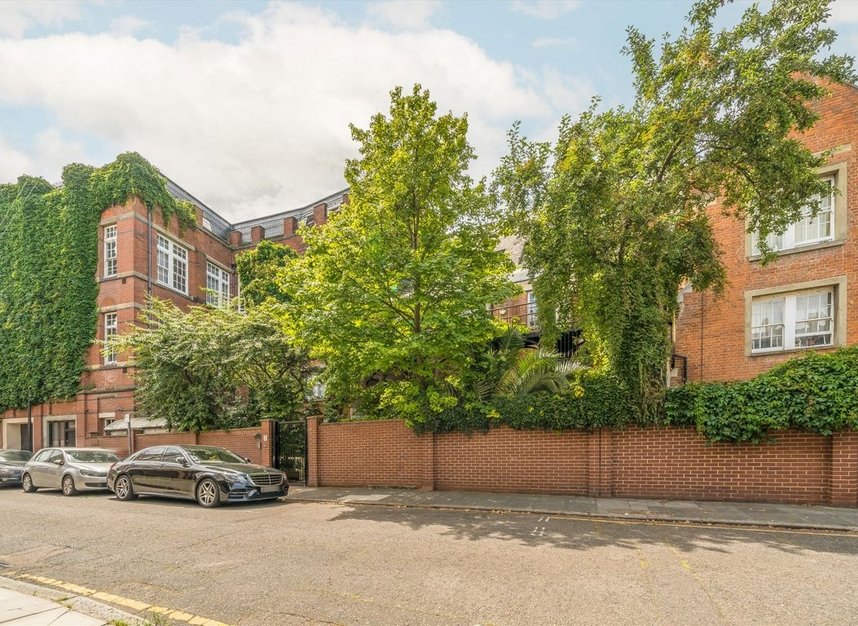 Properties let in Johnson Street - E1 0BE view1