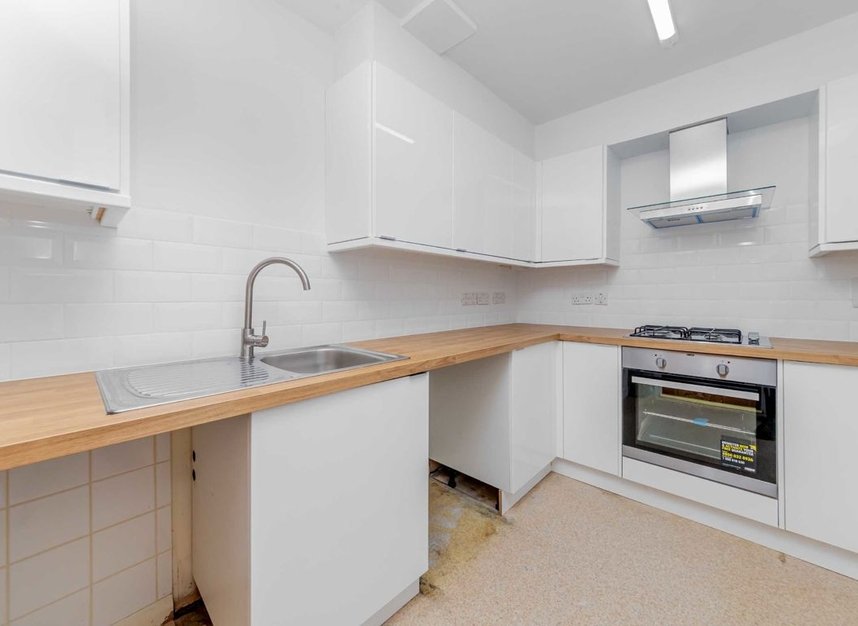 Properties to let in Jubilee Close - NW10 9DY view3