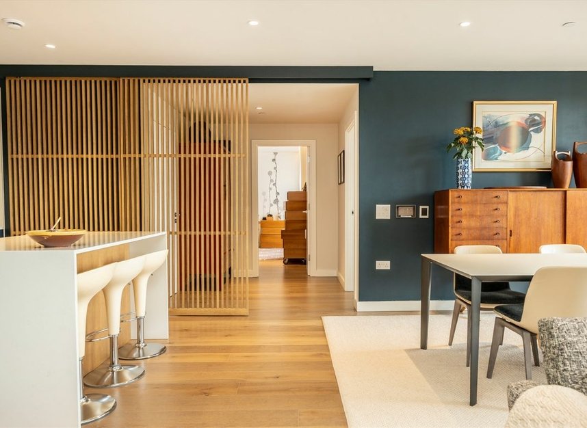 Properties to let in Jubilee Walk - WC1X 0BF view2