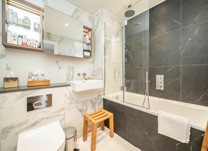 Properties to let in Jubilee Walk - WC1X 0BF view8
