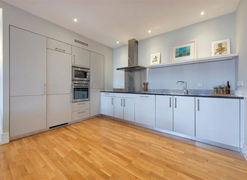 Properties to let in Kean Street - WC2B 4AY view4