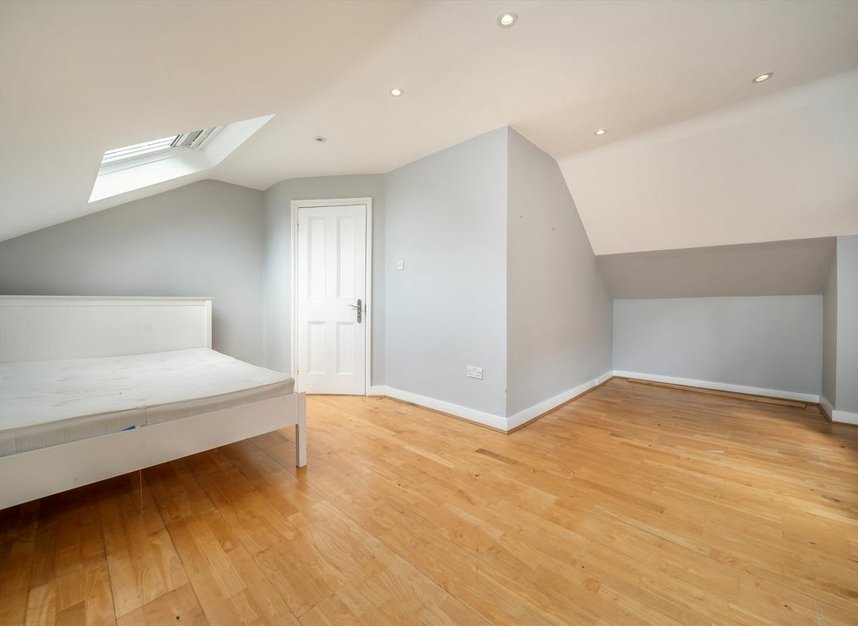 Properties let in Kenilworth Road - W5 3UH view6