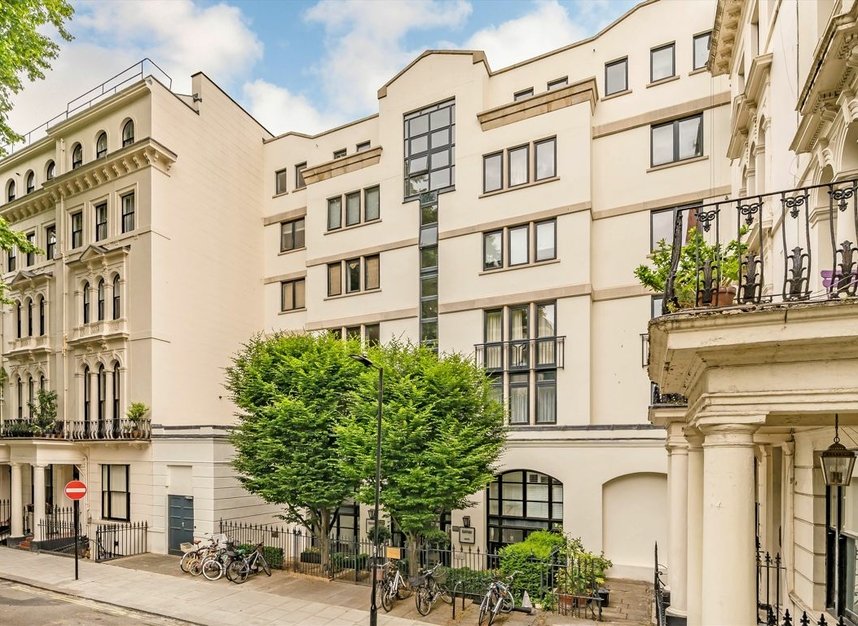 Properties to let in Kensington Gardens Square - W2 4AZ view2