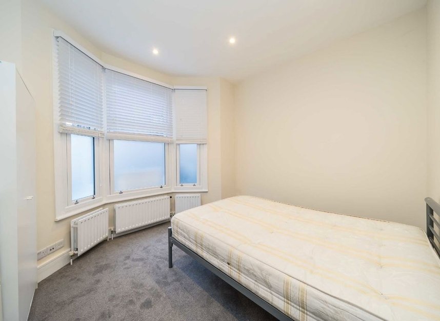 Properties let in Kepler Road - SW4 7PQ view5