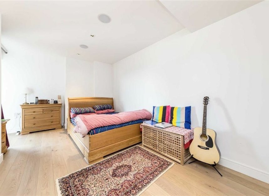 Properties to let in Kew Bridge Road - TW8 0FG view4