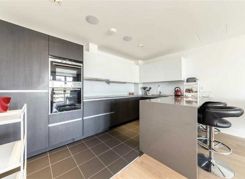 Properties to let in Kew Bridge Road - TW8 0FG view3