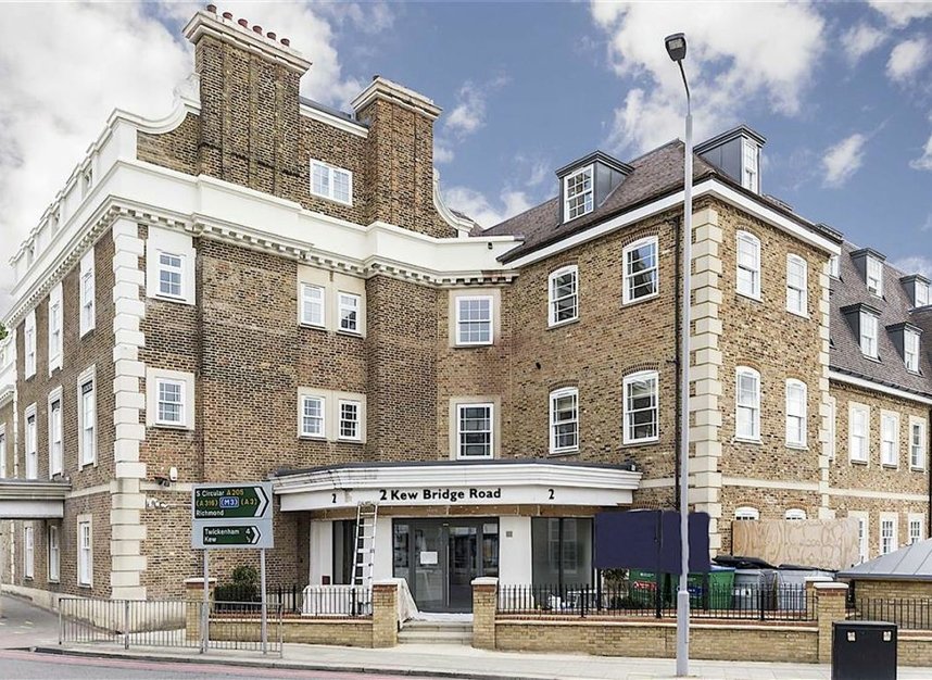 Properties let in Kew Bridge Road - TW8 0FA view1