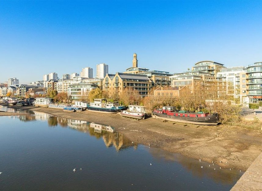 Kew Bridge Road, Brentford, TW8