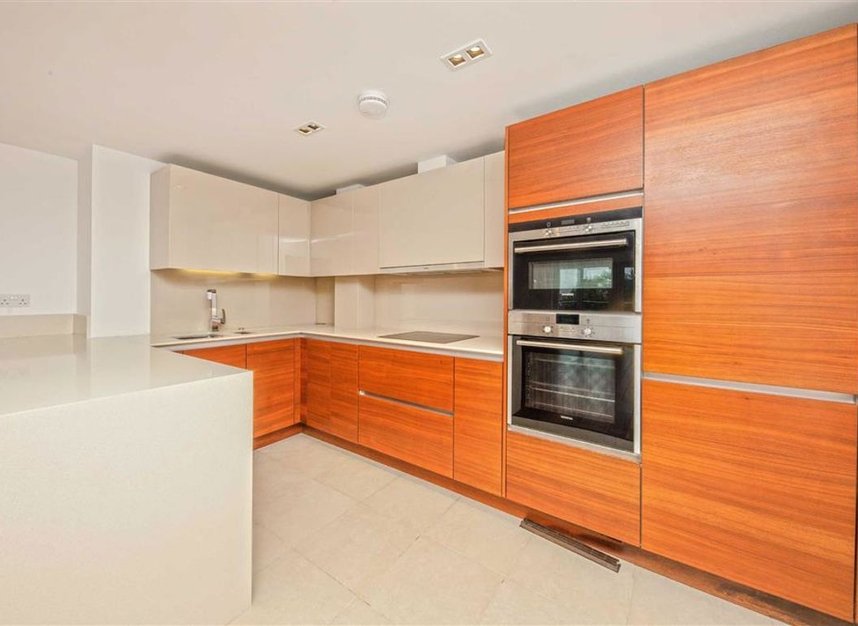 Properties let in Kew Bridge Road - TW8 0FD view4