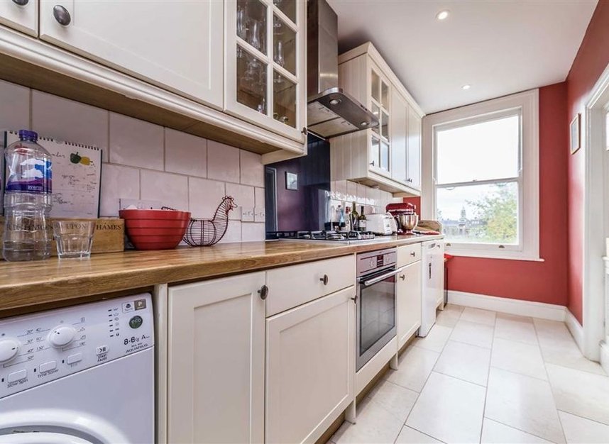 Properties let in Kew Green - TW9 3AH view3