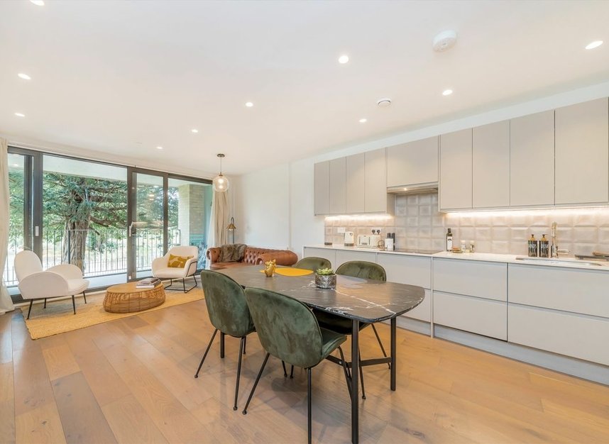 Properties to let in Kilburn High Road - NW6 2BS view2