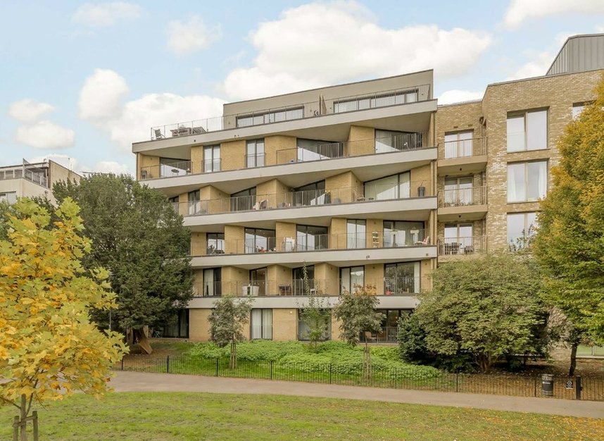 Properties to let in Kilburn High Road - NW6 2BS view1