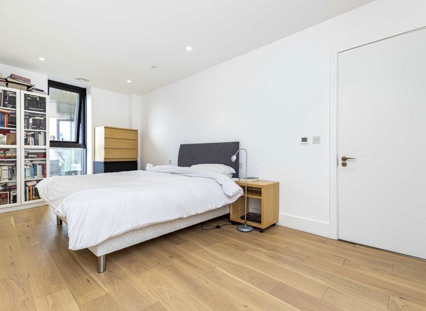 Properties to let in Kingsland High Street - E8 2FA view6