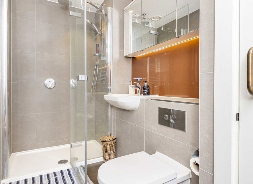 Properties to let in Kingsland High Street - E8 2FA view5