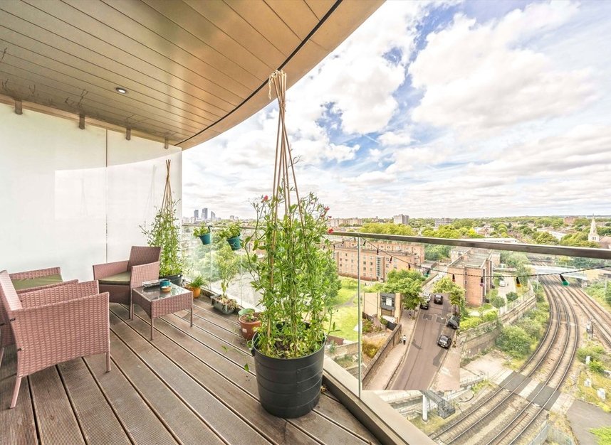 Properties to let in Kingsland High Street - E8 2FA view8