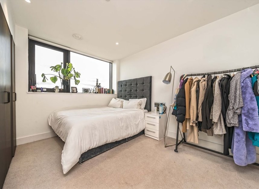 Properties to let in Kingsland High Street - E8 2FA view3