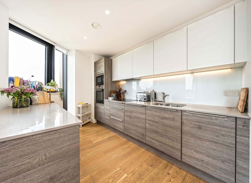 Properties to let in Kingsland High Street - E8 2FA view7