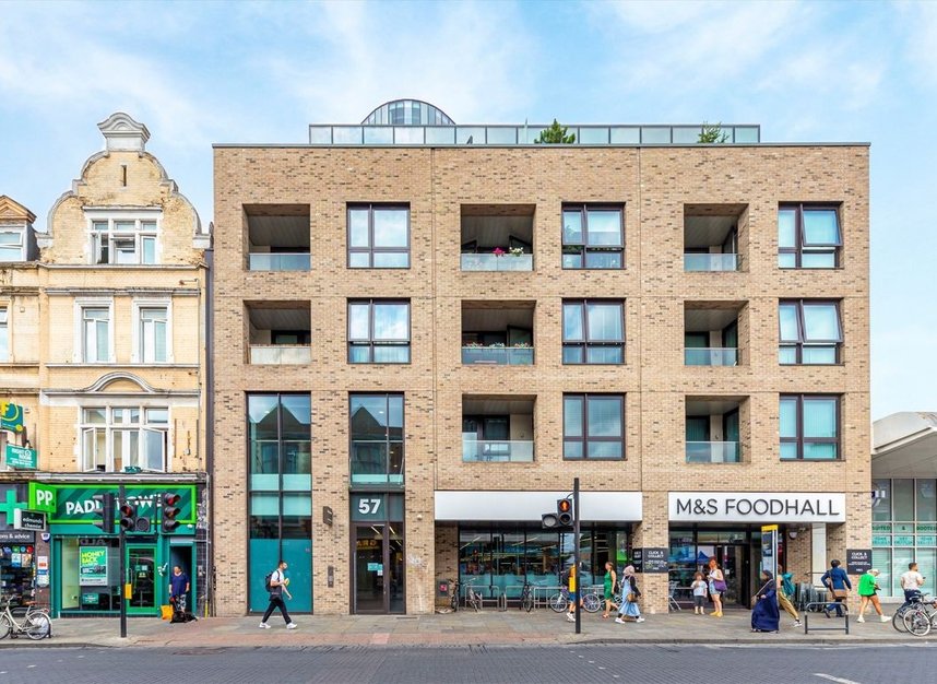 Properties to let in Kingsland High Street - E8 2FA view1