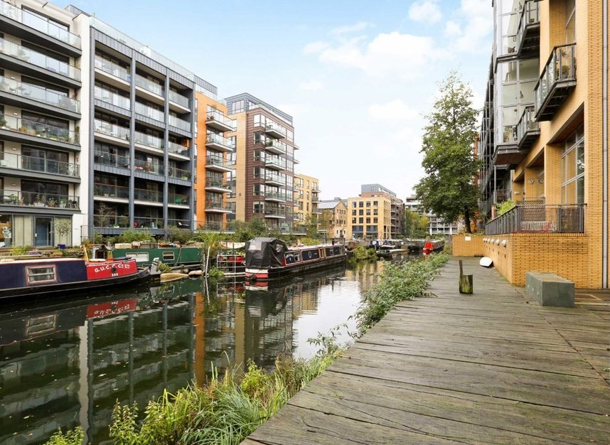 Properties to let in Kingsland Road - E8 4DQ view2