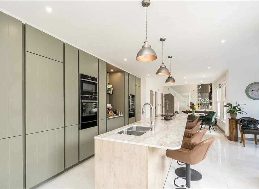 Properties let in Kingston Road - TW11 9JN view2