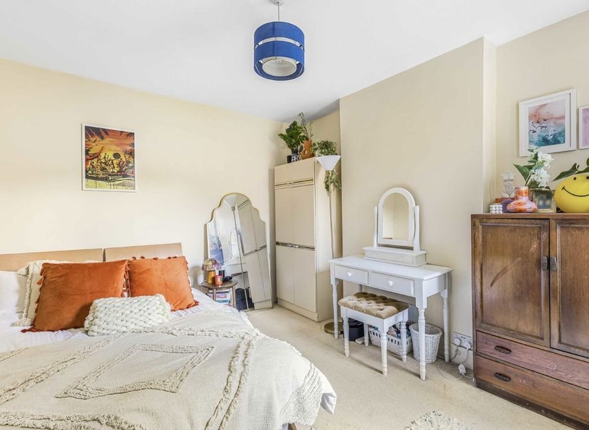 Properties to let in Kingswood Road - SW2 4JJ view4