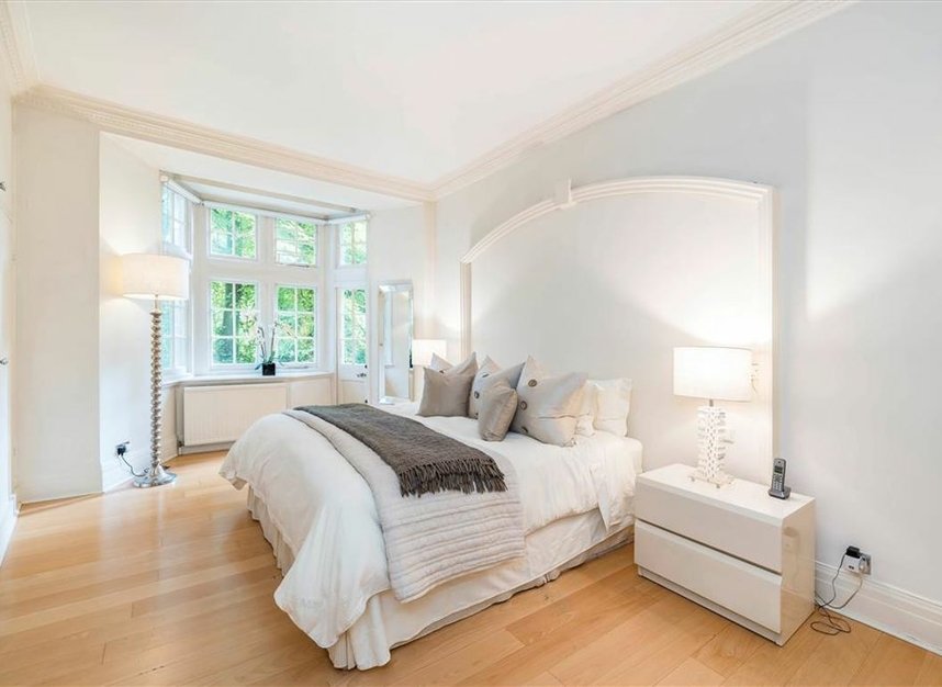 Properties to let in Knightsbridge - SW1X 7JW view3