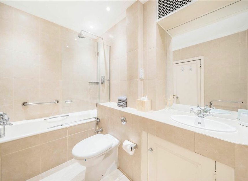 Properties to let in Knightsbridge - SW1X 7JW view8