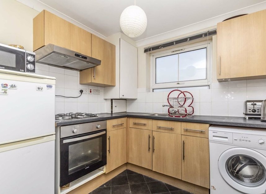 Flat to rent in Knollys Road, London, SW16 | Dexters