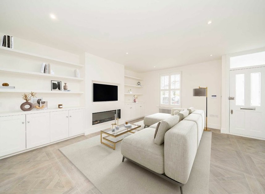 Properties let in Knowsley Road - SW11 5BL view2