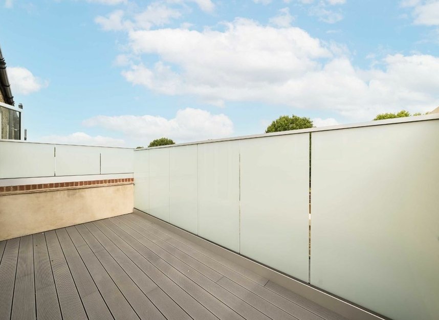 Properties let in Knowsley Road - SW11 5BL view8
