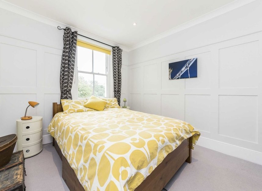 Properties let in Knowsley Road - SW11 5BL view4