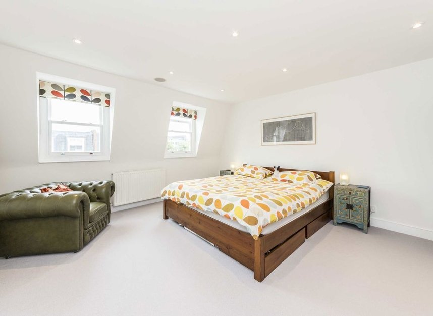Properties let in Knowsley Road - SW11 5BL view6