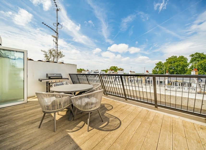 Properties let in Ladbroke Gardens - W11 2PY view2