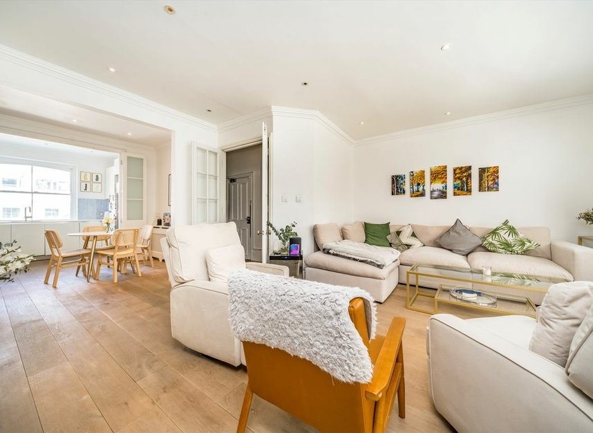 Properties let in Ladbroke Gardens - W11 2PY view1