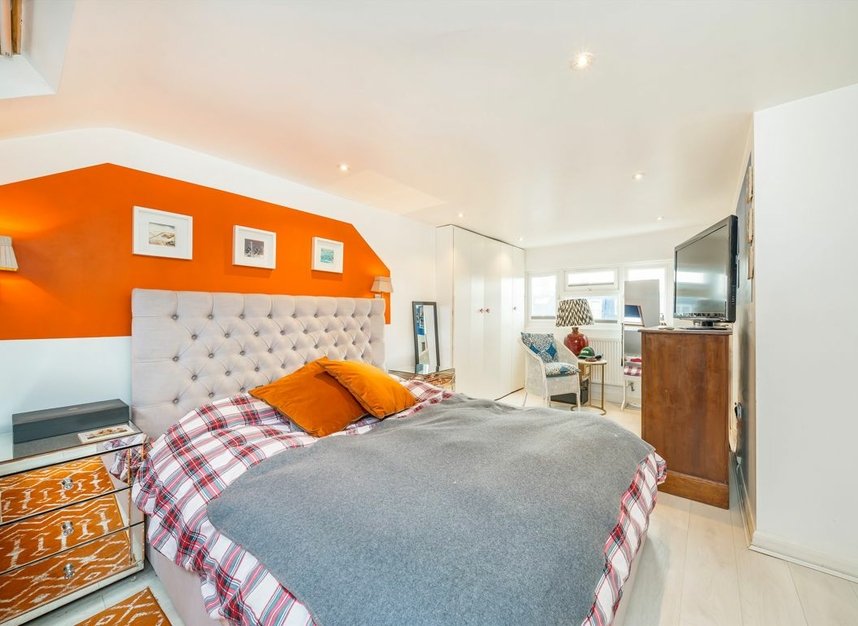 Properties let in Larnach Road - W6 9NX view6