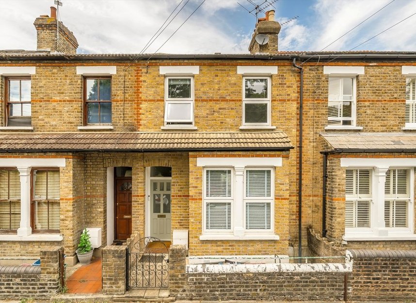 Properties to let in Lateward Road - TW8 0PL view1