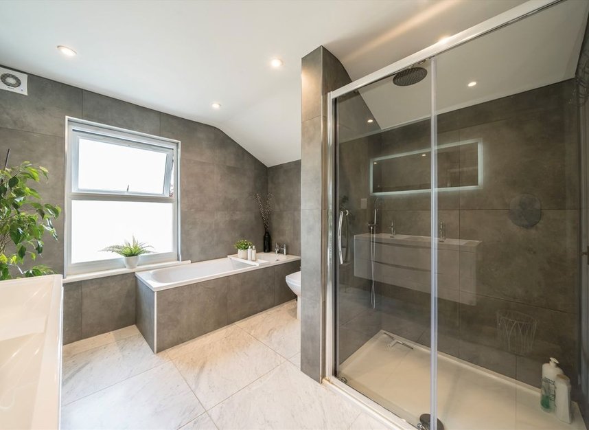 Properties to let in Lateward Road - TW8 0PL view7