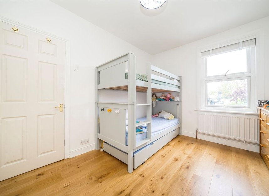 Properties to let in Lateward Road - TW8 0PL view6