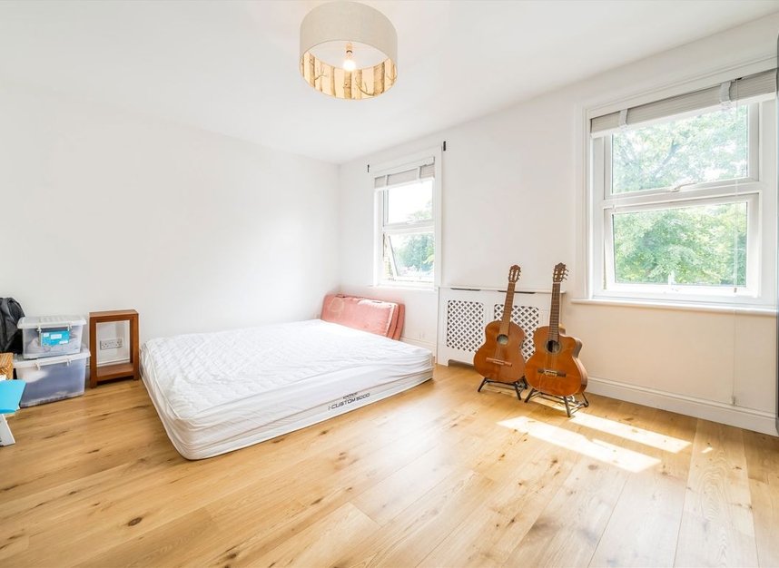 Properties to let in Lateward Road - TW8 0PL view5